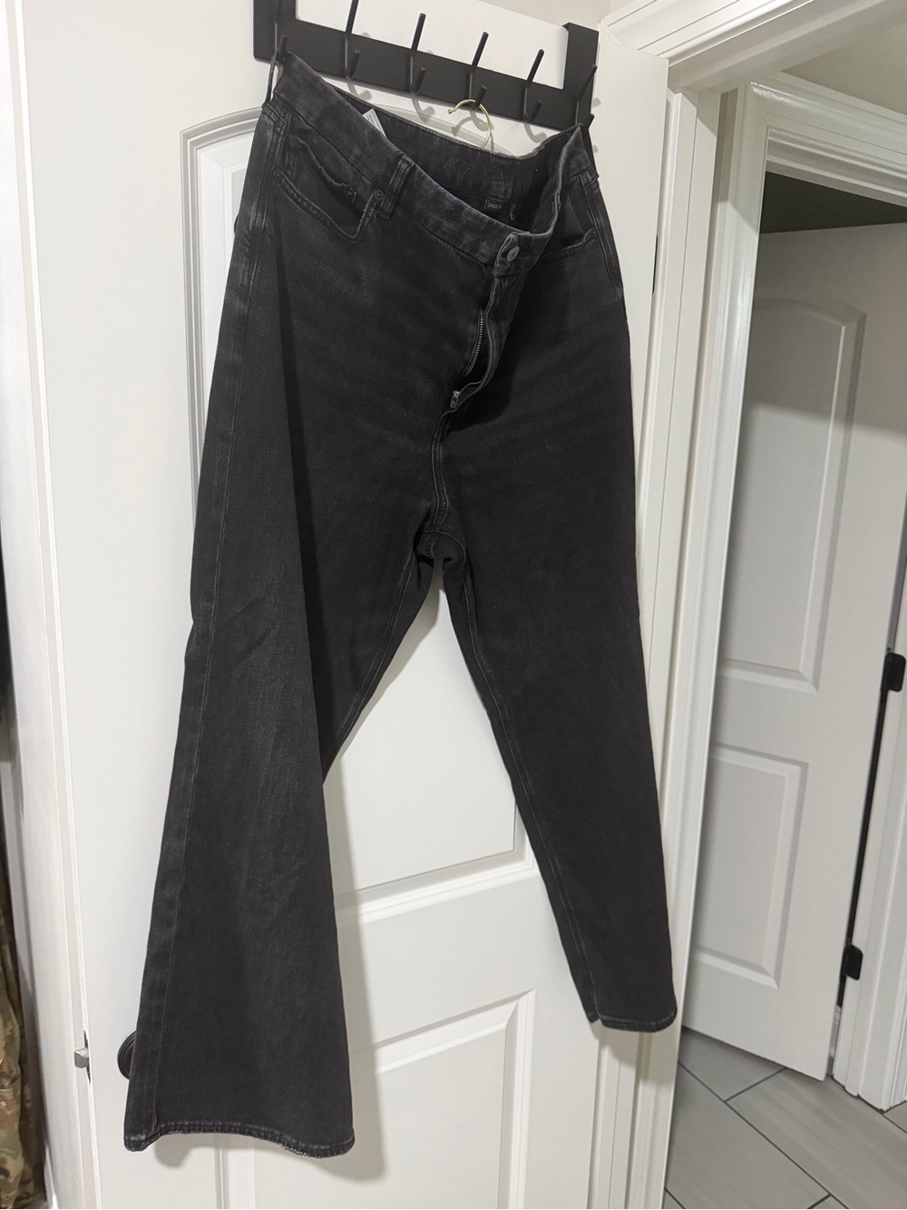American Eagle Outfitters Black Flared High-Rise Jeans